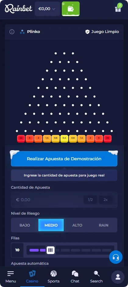 Tablero Plinko configurado en riesgo medio que muestra multiplicadores de 0,4x a 22x en las ranuras inferiores